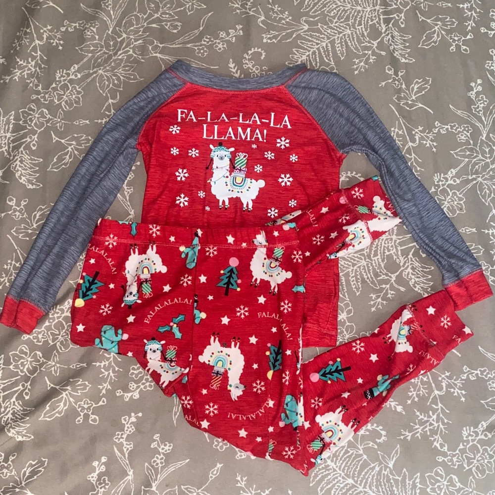 Festive Llama Kids Pajama Set - Red and Gray